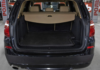 Подержанный автомобиль BMW X3 2014 года (10 фото)