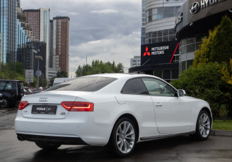 Подержанный автомобиль Audi A5 Coupe 2015 года (4 фото)
