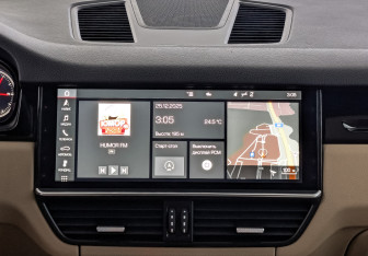 Подержанный автомобиль Porsche Cayenne 2019 года (17 фото)