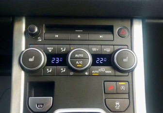 Подержанный автомобиль Land Rover Range Rover Evoque 2016 года (16 фото)