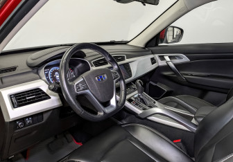 Подержанный автомобиль Geely Atlas 2020 года (16 фото)