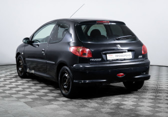 Подержанный автомобиль Peugeot 206 Hatchback 2007 года (7 фото)