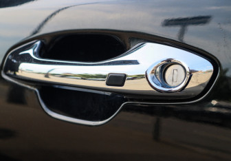 Подержанный автомобиль Kia Rio Hatchback 2021 года (14 фото)