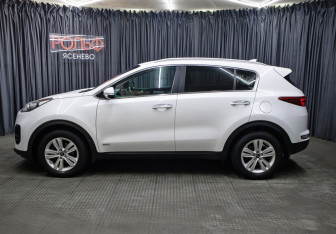 Подержанный автомобиль Kia Sportage 2016 года (7 фото)