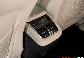 Подержанный автомобиль Volvo XC90 2019 года (19 фото)