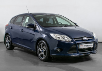 Подержанный автомобиль Ford Focus Hatchback 2014 года (3 фото)