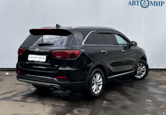 Подержанный автомобиль Kia Sorento 2019 года (5 фото)