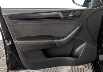 Подержанный автомобиль Skoda Rapid Liftback 2021 года (19 фото)