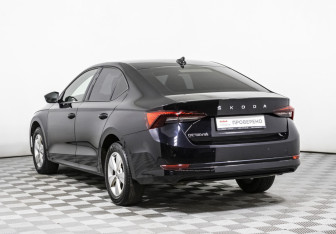 Подержанный автомобиль Skoda Octavia Liftback 2020 года (7 фото)