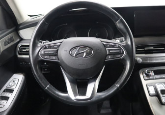 Подержанный автомобиль Hyundai Palisade 2020 года (14 фото)