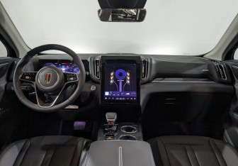 Новый Hongqi HS3 2025 (10 фото)