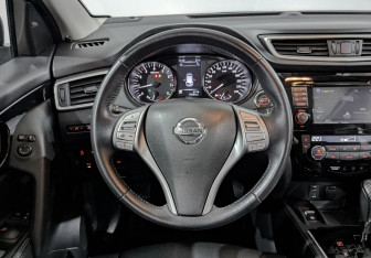 Подержанный автомобиль Nissan Qashqai 2018 года (22 фото)