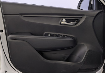 Подержанный автомобиль Kia Rio Sedan 2021 года (19 фото)