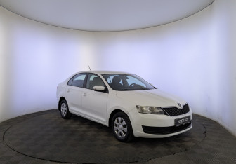 Подержанный автомобиль Skoda Rapid Liftback 2019 года (3 фото)