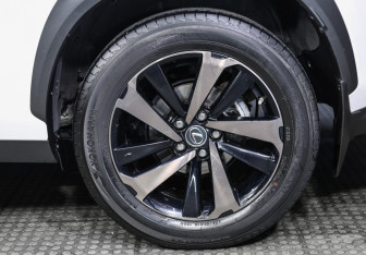Подержанный автомобиль Lexus NX 2021 года (23 фото)