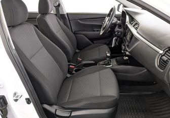 Подержанный автомобиль Kia Rio Sedan 2021 года (24 фото)