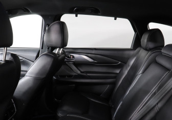 Подержанный автомобиль Mazda CX-9 2021 года (14 фото)