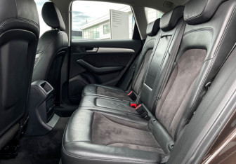 Подержанный автомобиль Audi Q5 2013 года (10 фото)