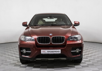 Подержанный автомобиль BMW X6 2011 года (2 фото)