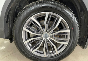 Подержанный автомобиль Geely Atlas Pro 2023 года (9 фото)