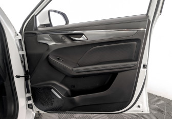 Подержанный автомобиль Haval Jolion 2022 года (24 фото)