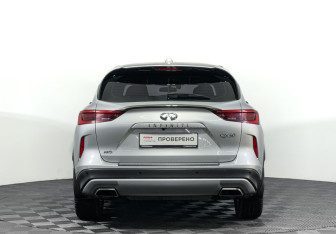 Подержанный автомобиль Infiniti QX50 2018 года (6 фото)