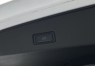 Подержанный автомобиль Omoda C5 2022 года (11 фото)