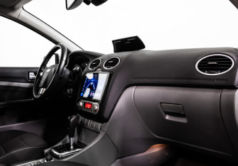Подержанный автомобиль Ford Focus Hatchback 2011 года (13 фото)