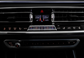 Подержанный автомобиль BMW X5 2019 года (27 фото)