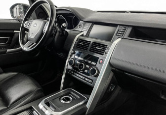 Подержанный автомобиль Land Rover Discovery Sport 2016 года (9 фото)