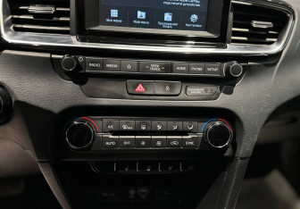 Подержанный автомобиль Kia Ceed Hatchback 2019 года (7 фото)