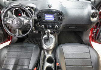 Подержанный автомобиль Nissan Juke 2012 года (14 фото)