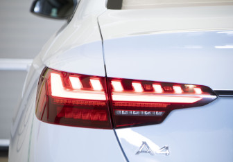 Подержанный автомобиль Audi A4 Sedan 2021 года (36 фото)
