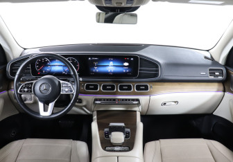 Подержанный автомобиль Mercedes-Benz GLE 2021 года (12 фото)