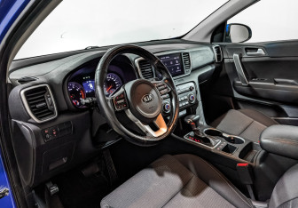 Подержанный автомобиль Kia Sportage 2021 года (15 фото)