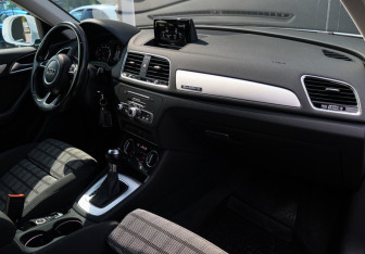 Подержанный автомобиль Audi Q3 2016 года (7 фото)