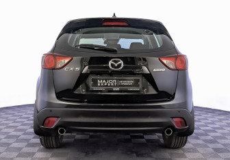 Подержанный автомобиль Mazda CX-5 2015 года (6 фото)