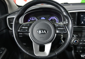 Подержанный автомобиль Kia Sportage 2019 года (10 фото)