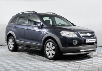Подержанный автомобиль Chevrolet Captiva 2008 года (3 фото)