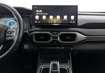 Подержанный автомобиль Geely Okavango 2023 года (15 фото)