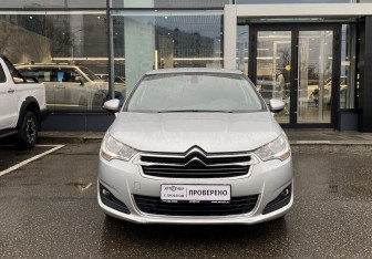 Подержанный автомобиль Citroen C4 Sedan 2013 года (2 фото)