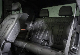 Подержанный автомобиль BMW X7 2023 года (16 фото)