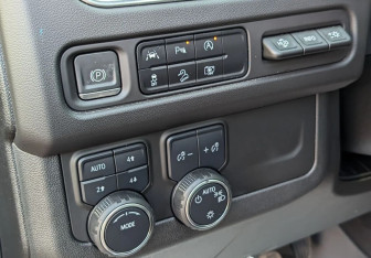 Новый Chevrolet Tahoe 2023 (18 фото)