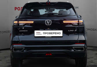 Подержанный автомобиль Changan UNI-S 2024 года (6 фото)