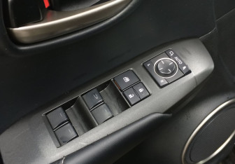 Подержанный автомобиль Lexus NX 2015 года (17 фото)