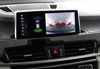 Подержанный автомобиль BMW X2 2020 года (14 фото)