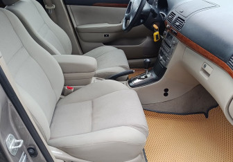 Подержанный автомобиль Toyota Avensis Sedan 2007 года (9 фото)