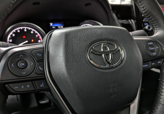 Подержанный автомобиль Toyota Camry Sedan 2022 года (27 фото)