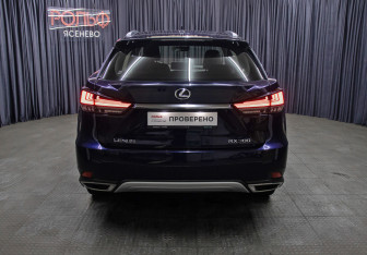 Подержанный автомобиль Lexus RX 2021 года (6 фото)