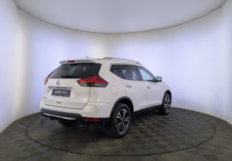 Подержанный автомобиль Nissan X-Trail 2018 года (5 фото)